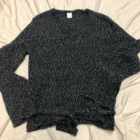 J. Crew Sweaters - J. Crew Italian Merino Wool Sweater Black and White Belted Tie Classic